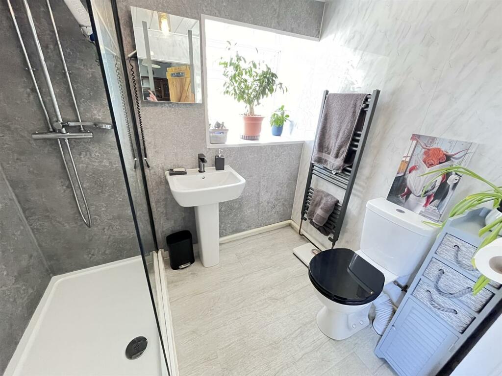 shower room.JPEG