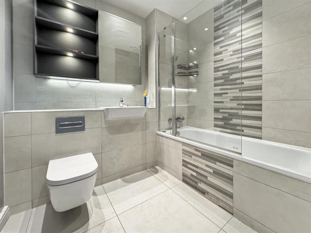 Bathroom.jpeg