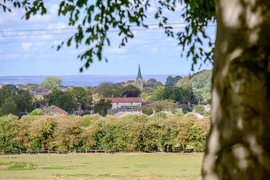 28 Whitewalls-34.jpg