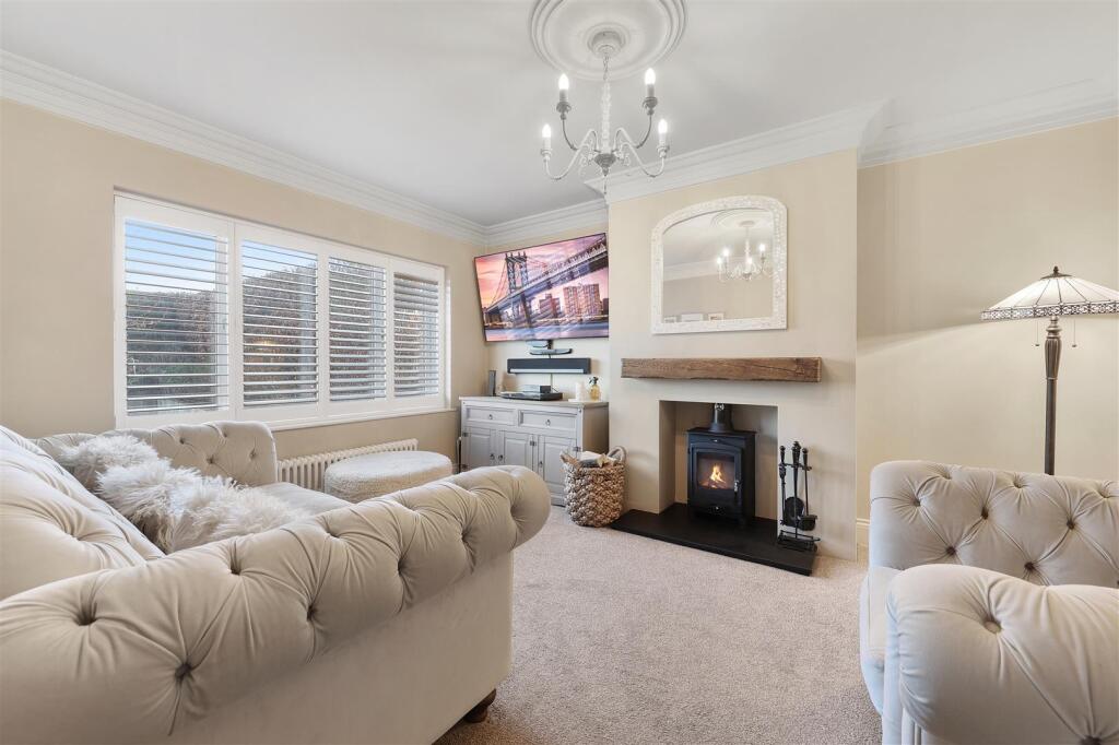 Living Room.jpg