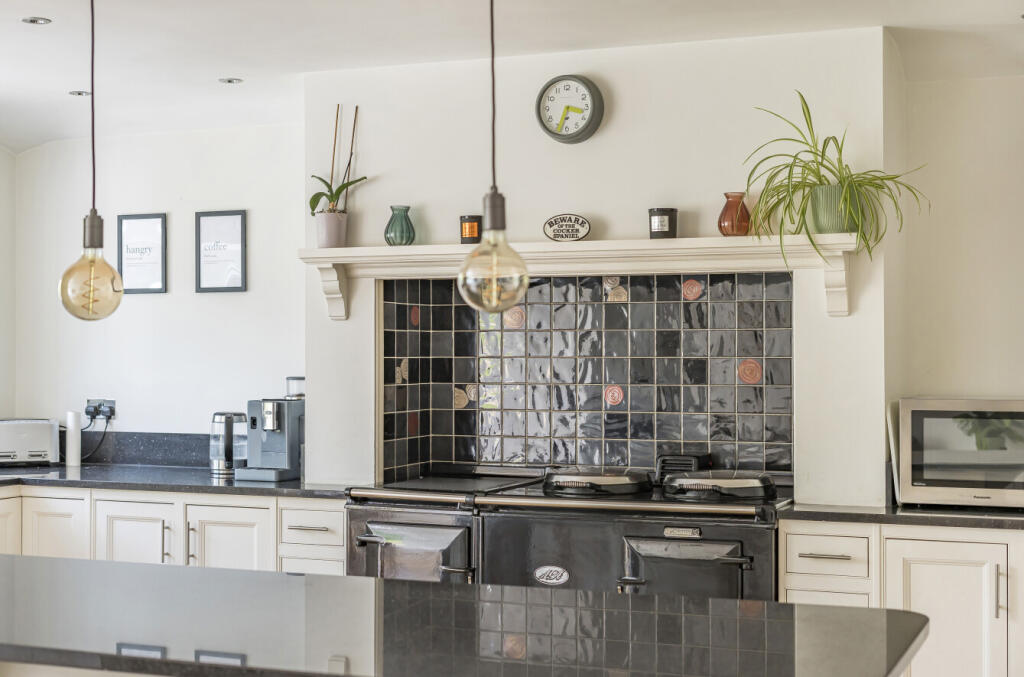 1329204-10-68839a...