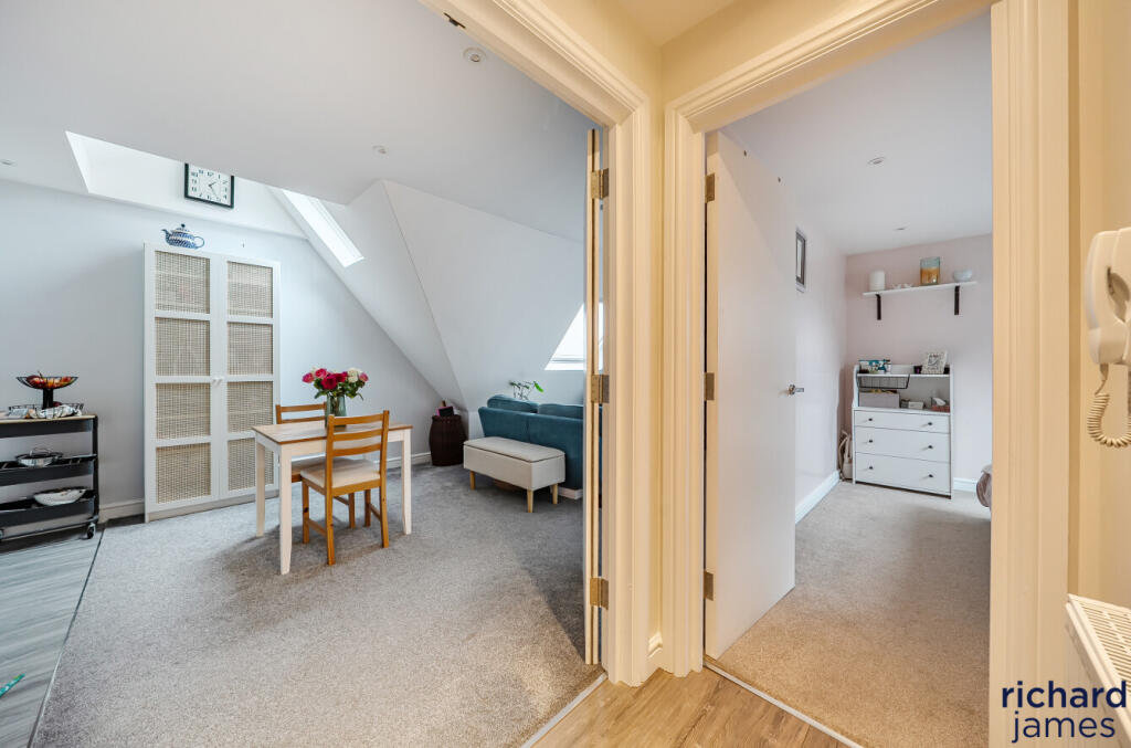 5bd98f69350546bc95ca7b8750f38d76