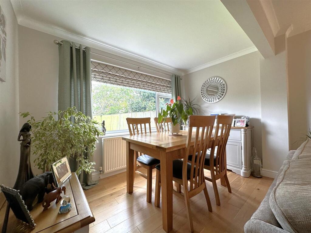 Dining Area 665