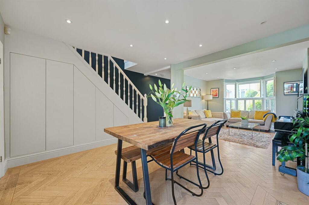 Dining Room.jpg