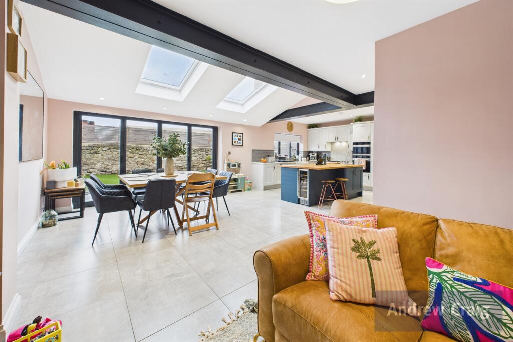 Open Plan Kitchen Lo