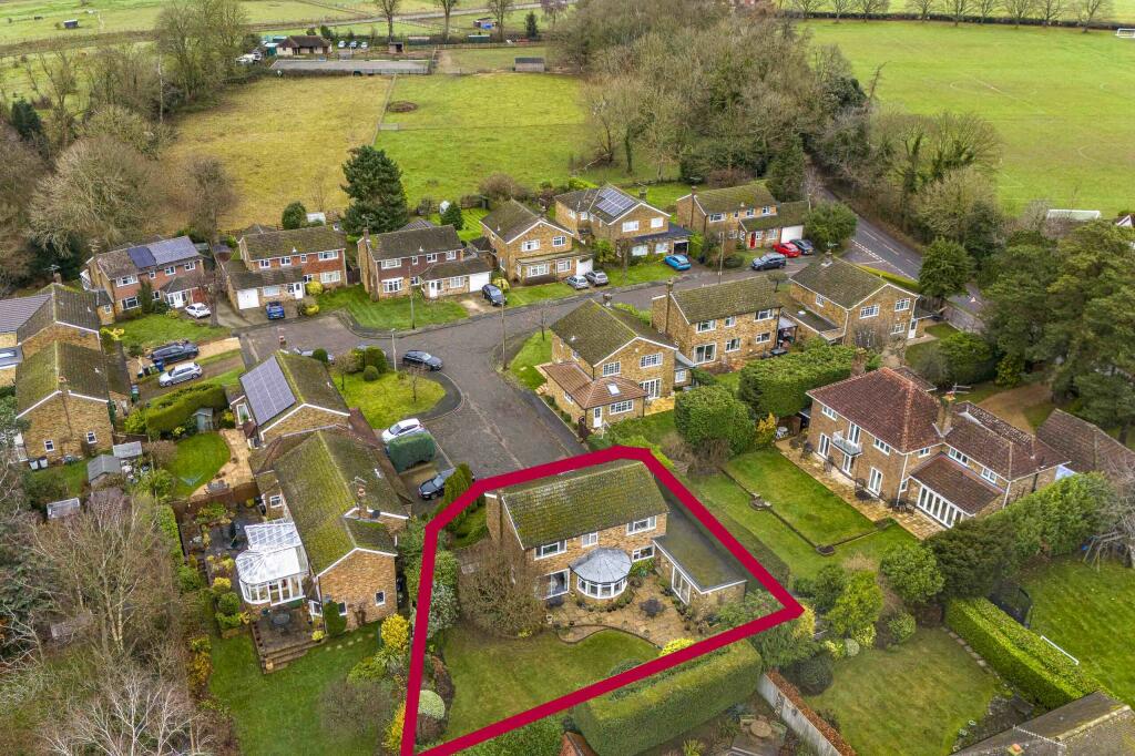 4 Gables Close, SL9 0PR (LOW RES)-4