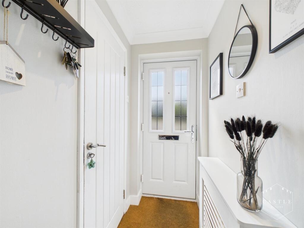 ENTRANCE HALLWAY