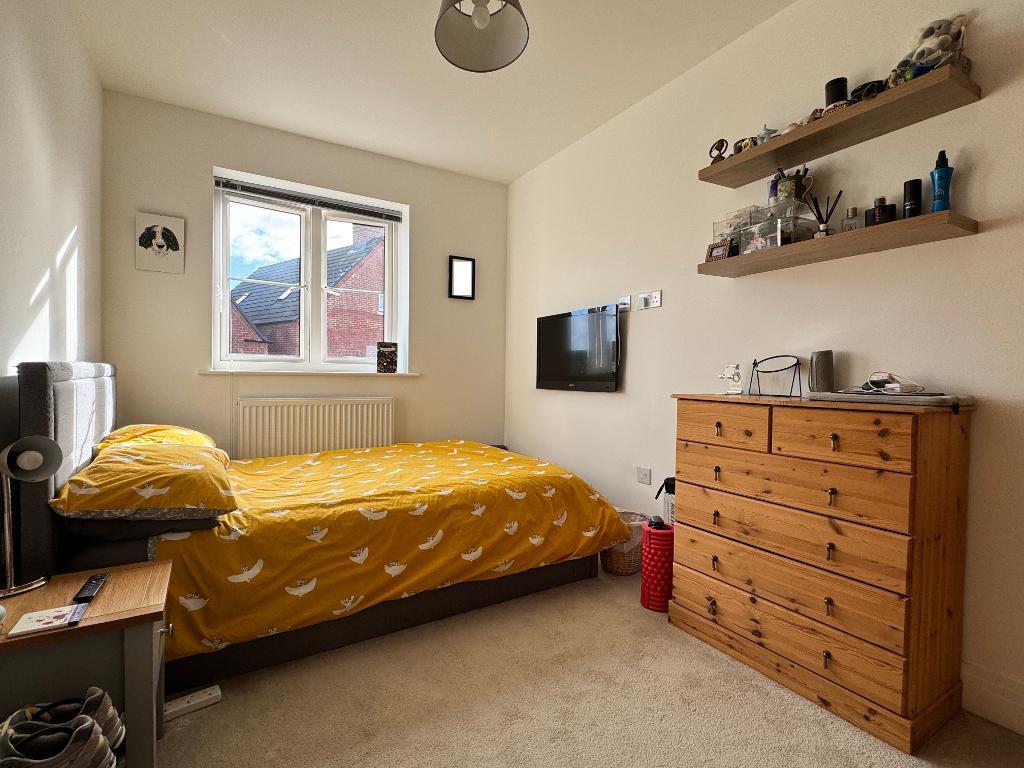 Bedroom 3 or ideal home office