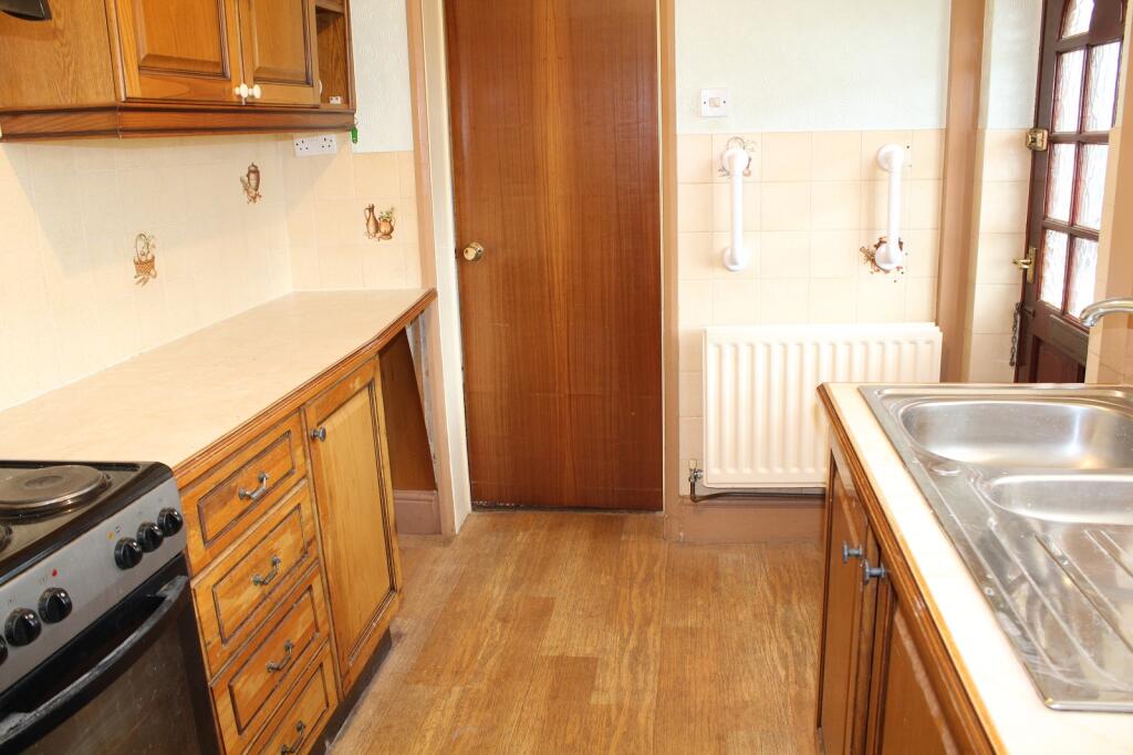 Fitted Kitchen Picture 2