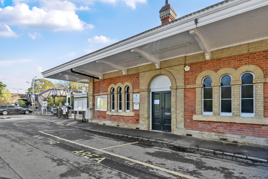 1371780-22-68fb8c...