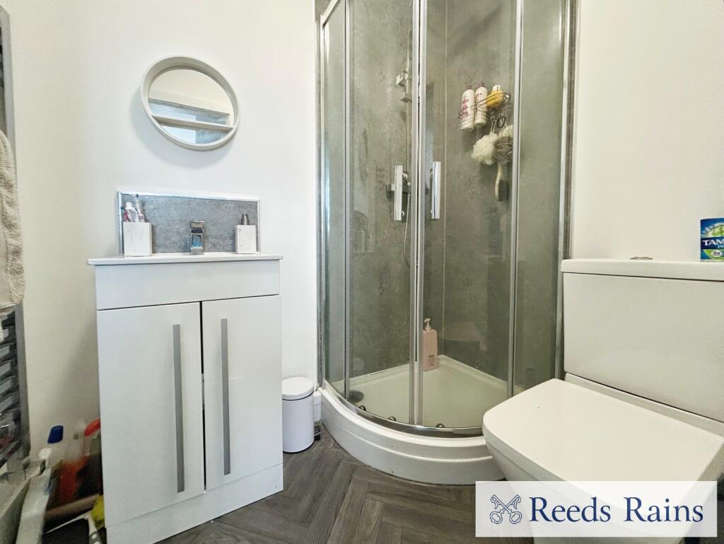 Bedroom Four Ensuite