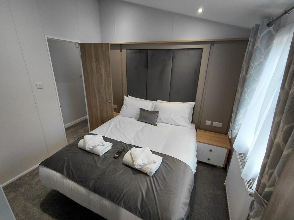 Pinehurst, Loggans Road, Hayle, Cornwall, TR27