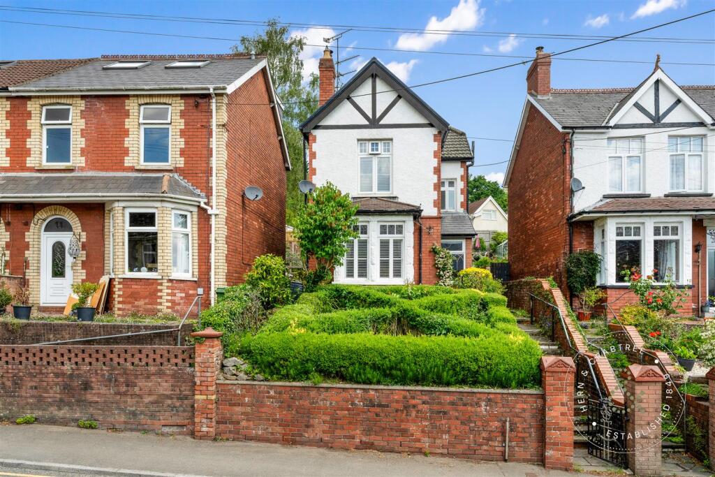 Commercial Road, Hern Crabtree (3).jpg