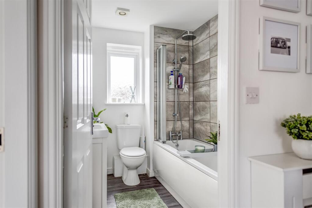 46RemingtonRoad(Interior)-21.jpg