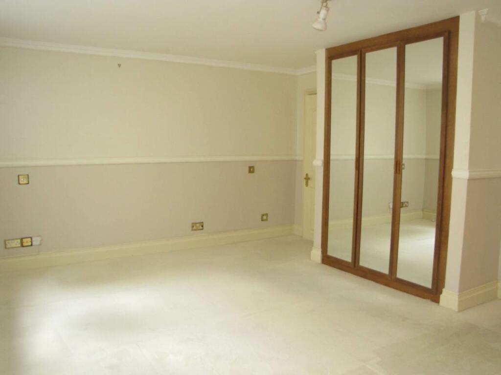 4 West Hill Hall 005