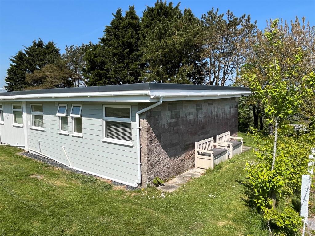 240 Norton Park Rear Elevation.jpg