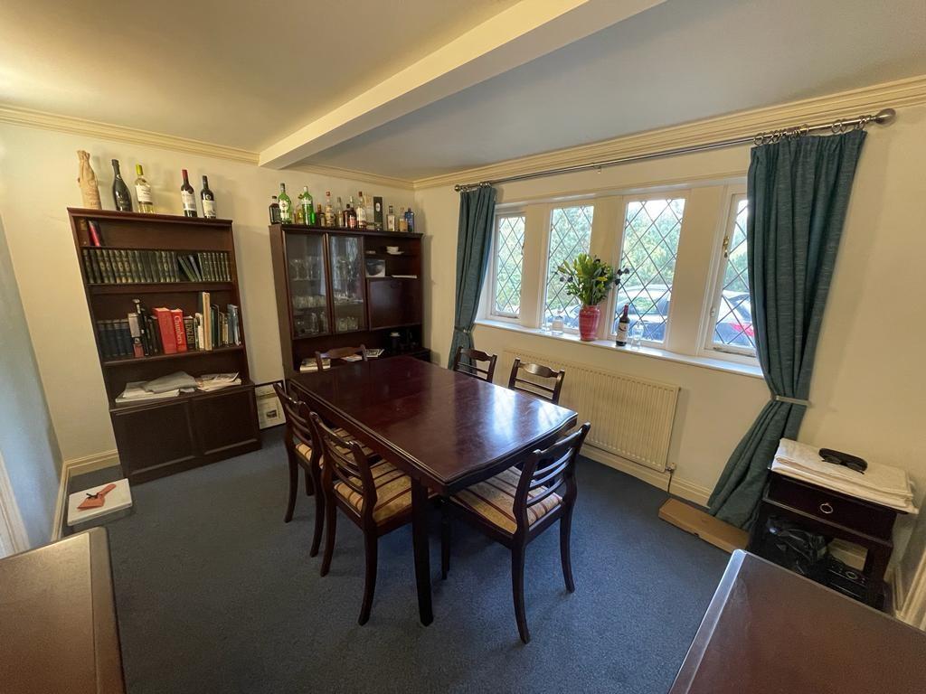 Dining room.jpg