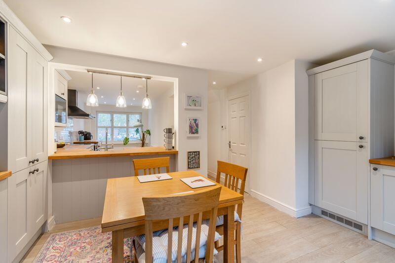 Dining/Kitchen 