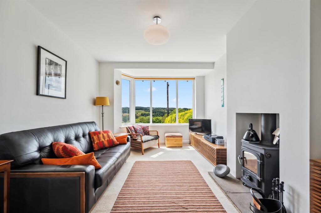 Sitting Room to window.jpg