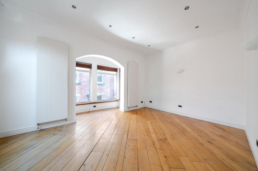 1295732-8-6824b54...