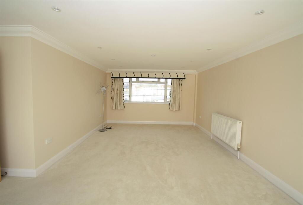 Dining Room.jpg