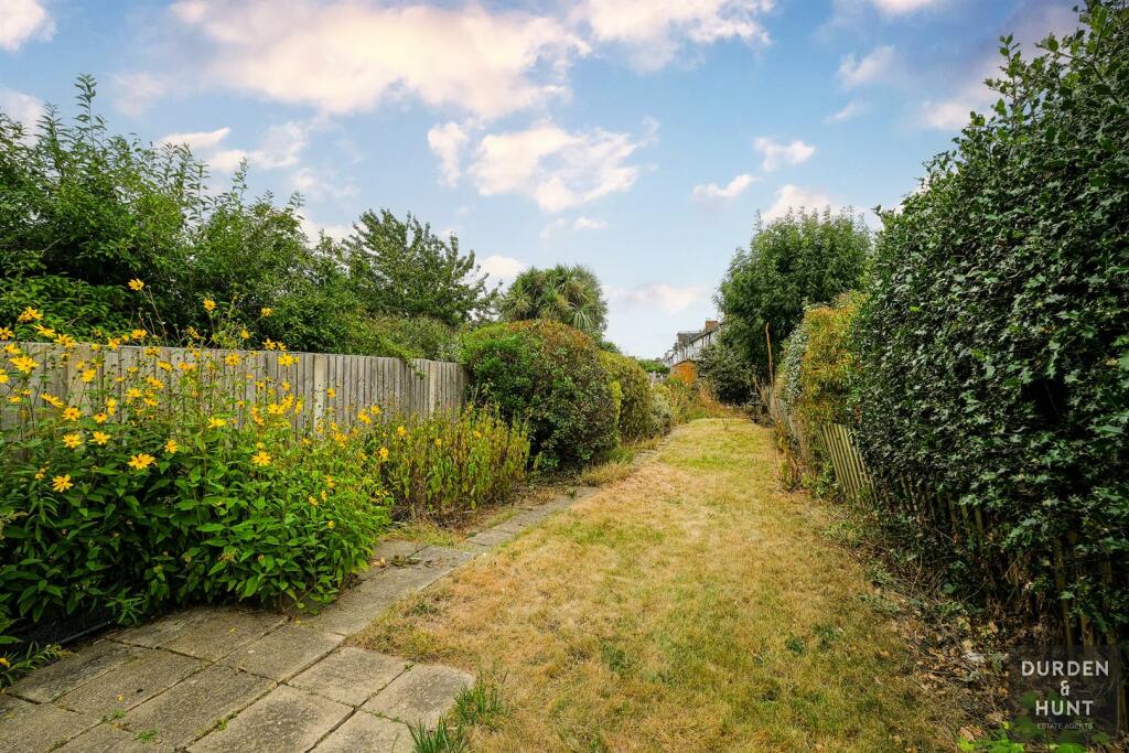 Brentwood Road-19.jpg
