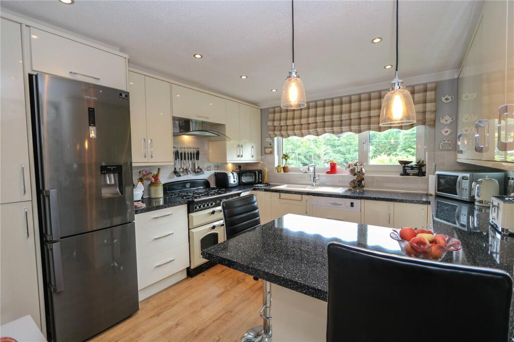 Kitchen/Breakfast Rm