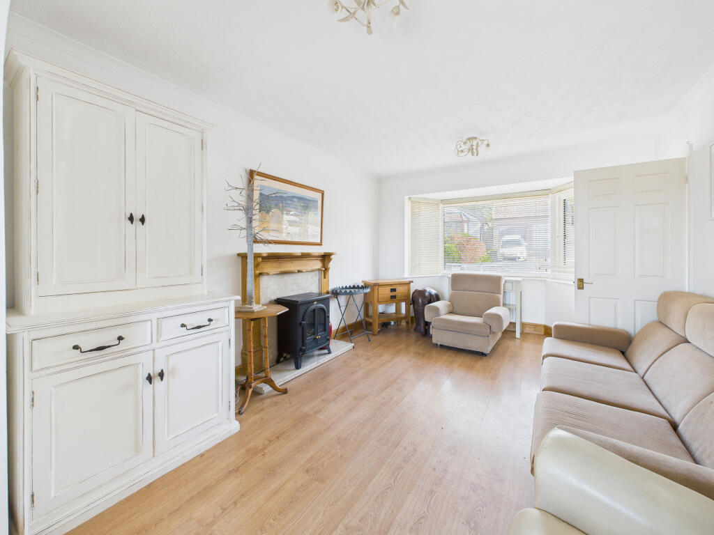 CAM05627G0-PR0020-STILL035