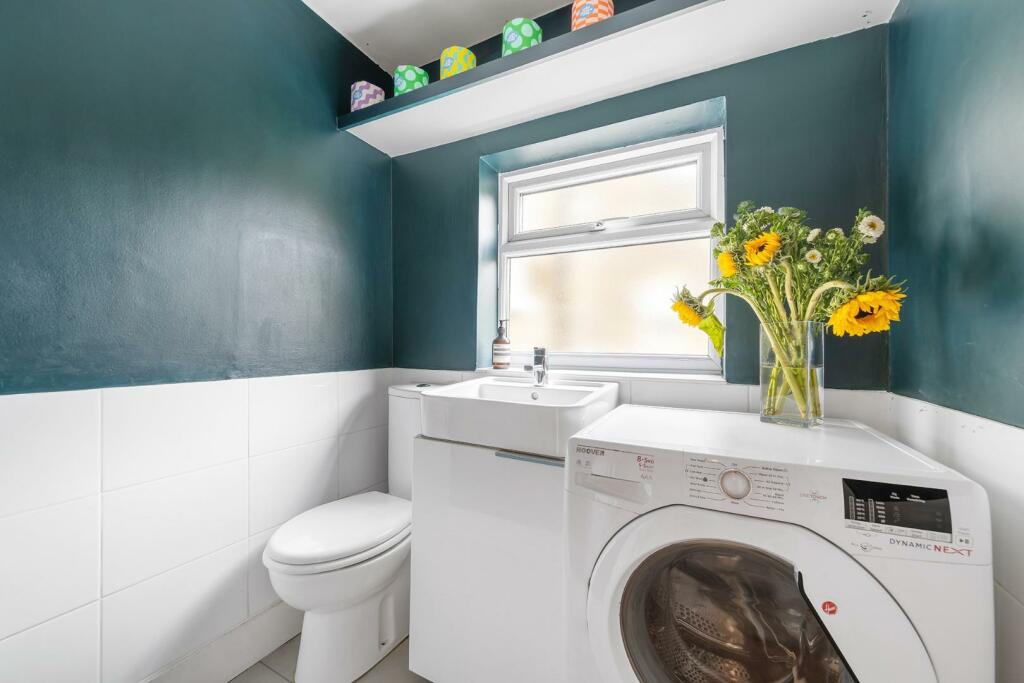 Utility WC.jpg