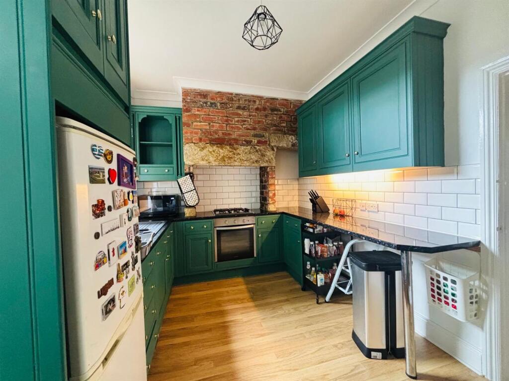 Kitchen 1