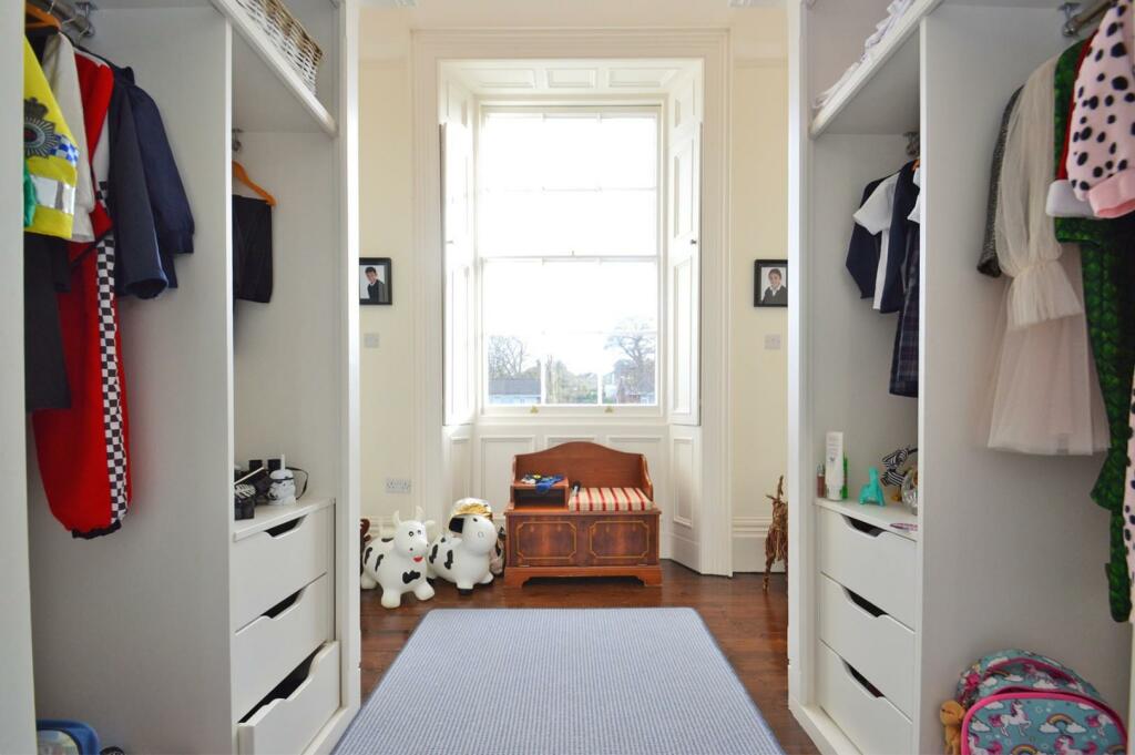 Bedroom/Dressing Room