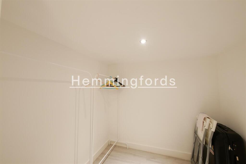 Flat 2, Wycliffe House-05.jpg