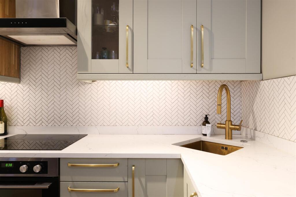 GFF 4 Richmond Terrace 11.JPG