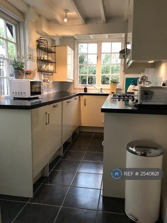 Kitchen-Dishwasher/Washing Machine/Fridge/Cooker