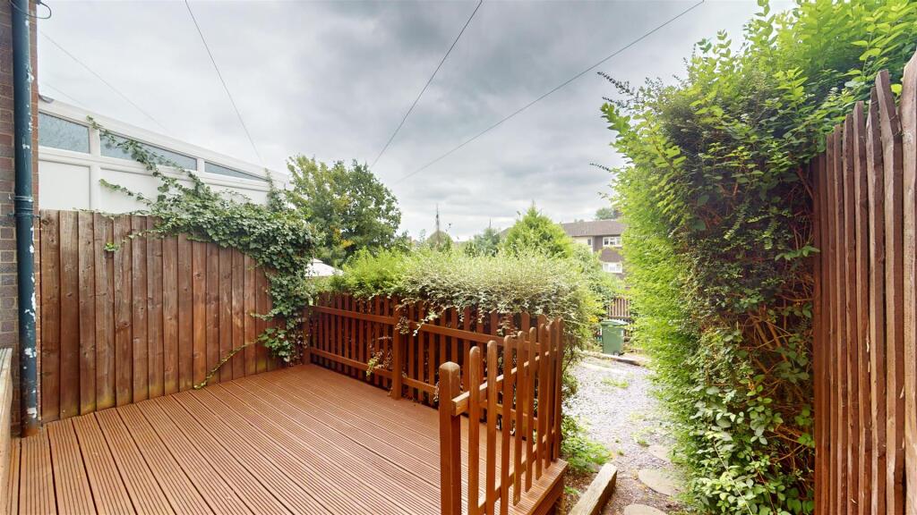 21 New Street, Garden 1.jpg