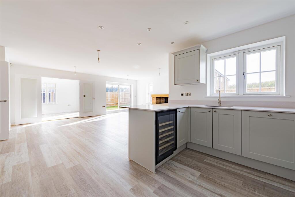 L J Imaging (Plot 11)-13.jpg