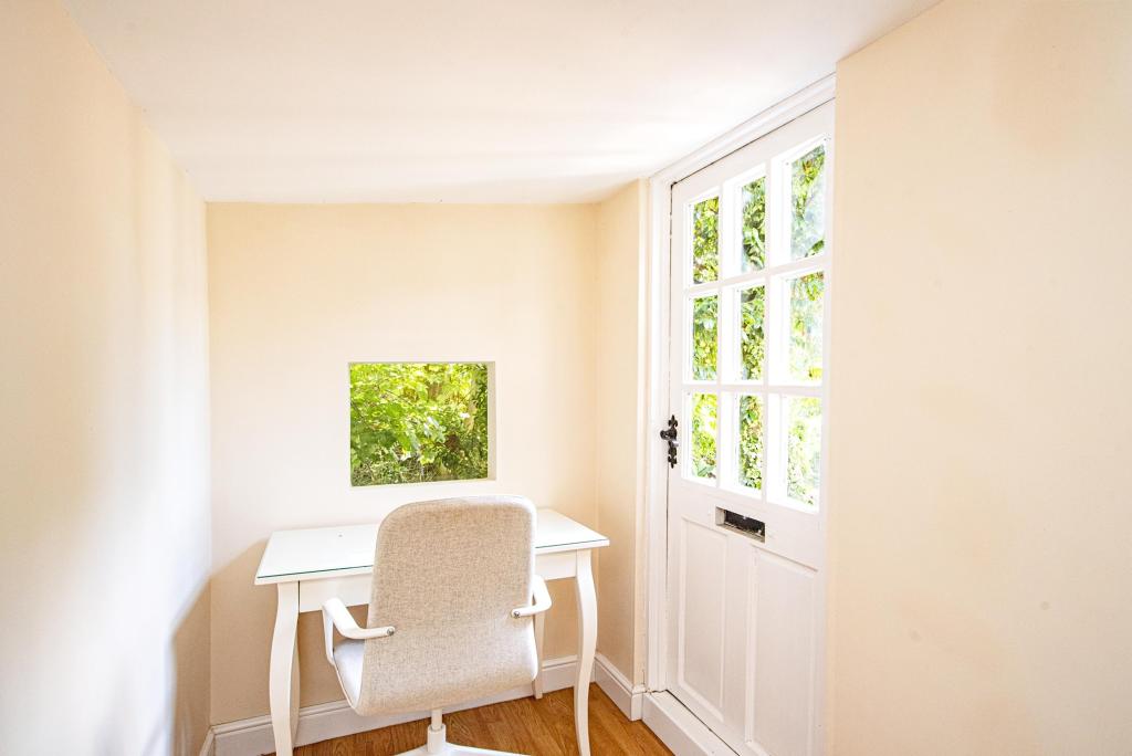 Bedroom Three/Study