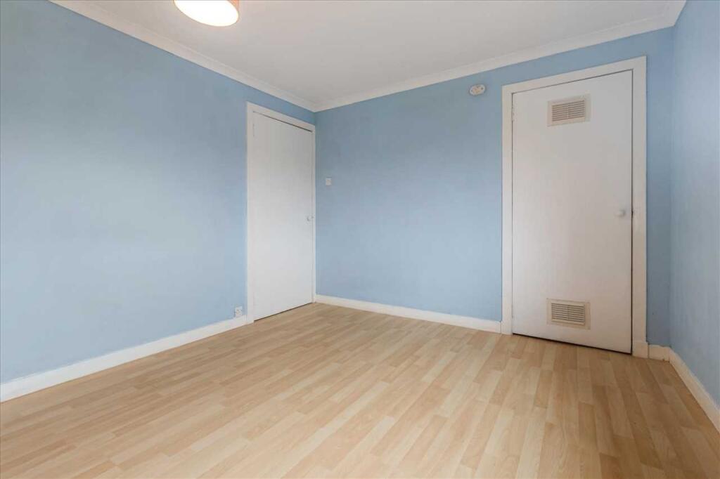 Bedroom One (3)