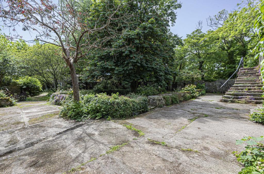 https://login2.vebraalto.com/#Courtyard.jpg