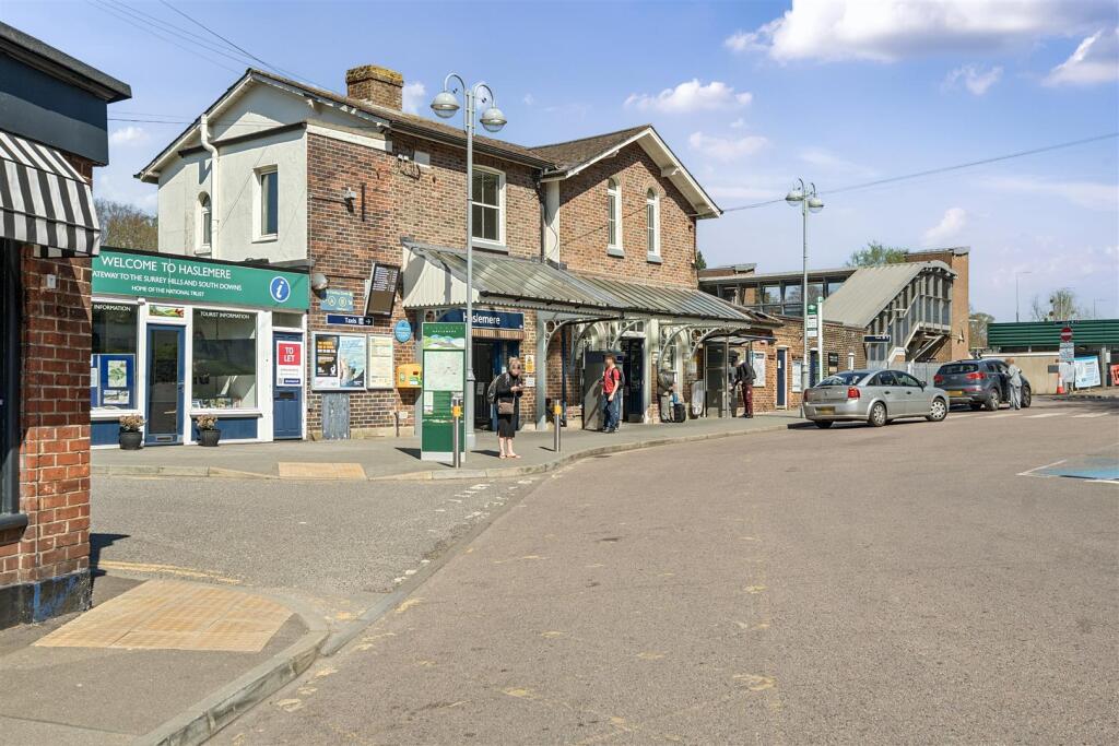 Haslemere Train Station