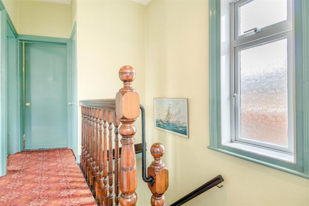 8647545-interior09.jpg
