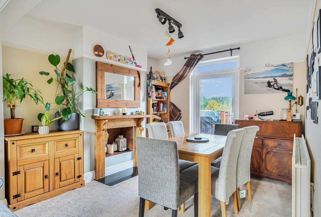 1376873-9-6911f5d...