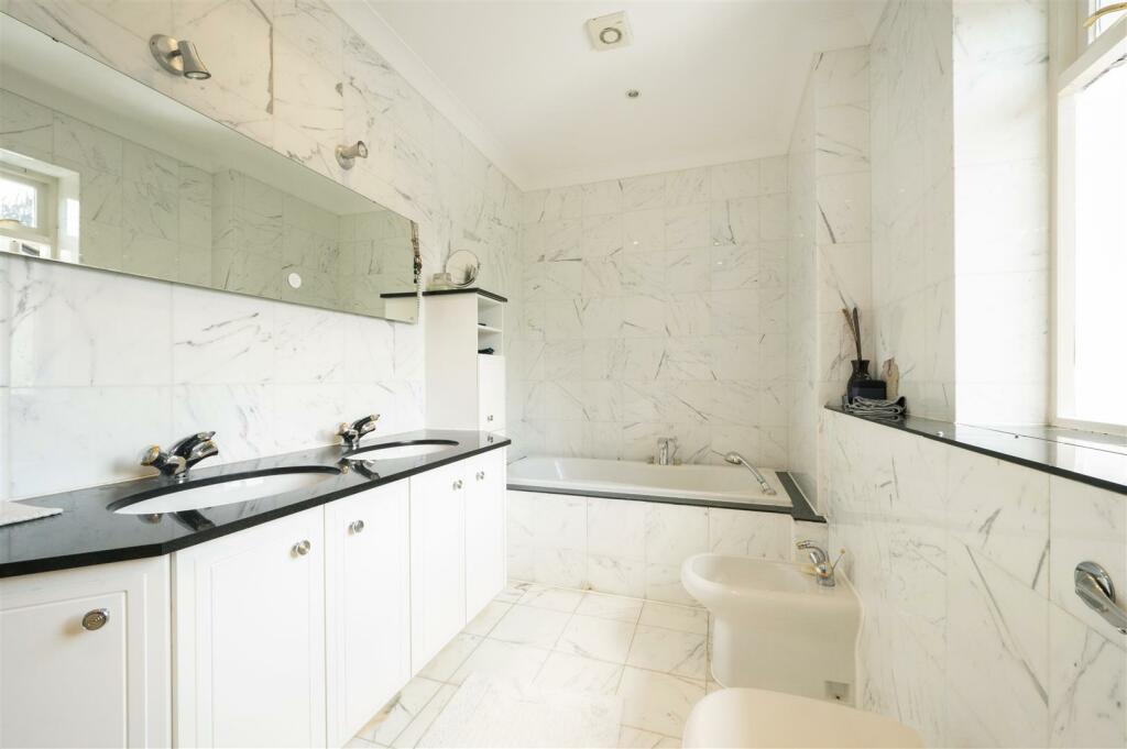 29 Bathgate Road,33.jpg