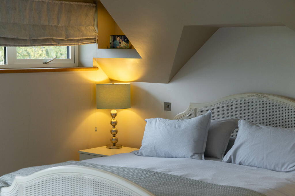 20241030-1159_Maison Haus - Ivory House, Station R