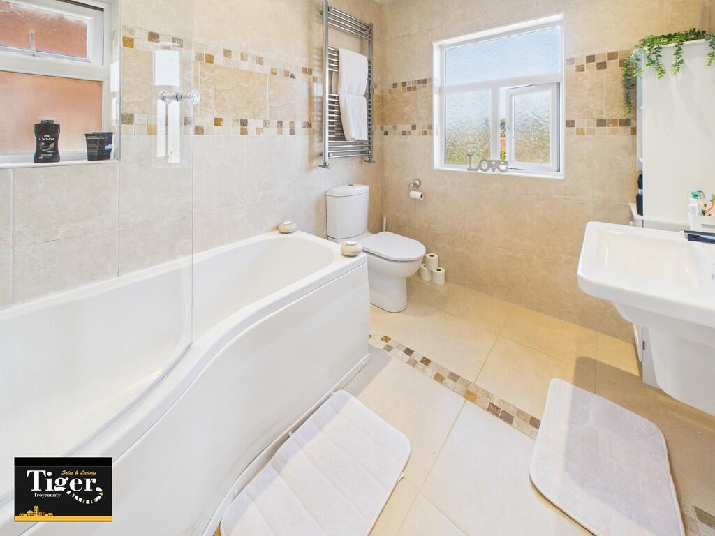 CAM02176G0-PR0691...