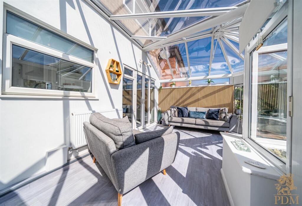 25044-01 Bankfield Drive_013.jpg