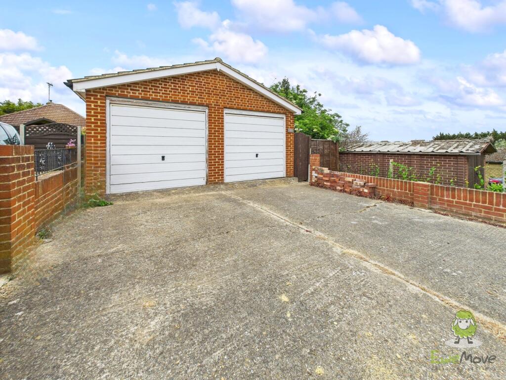 CAM01543G0-PR0128-STILL043