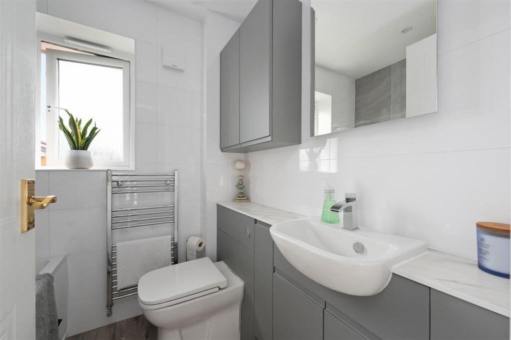 16DundonnellWay020.JPG