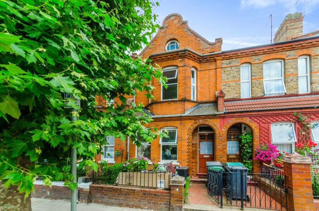 Lymington Avenue, Wood Green, London, N22