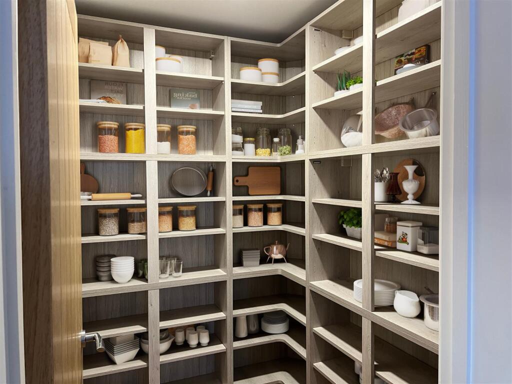 Hollow Oak larder new (12).jpg